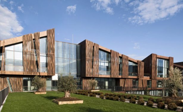 selcuk ecza genel mudurluk binasi arkitera