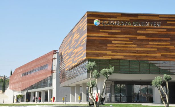 Çukurova İlçe Belediyesi Hizmet Binası ve Kültür Merkezi - Arkitera