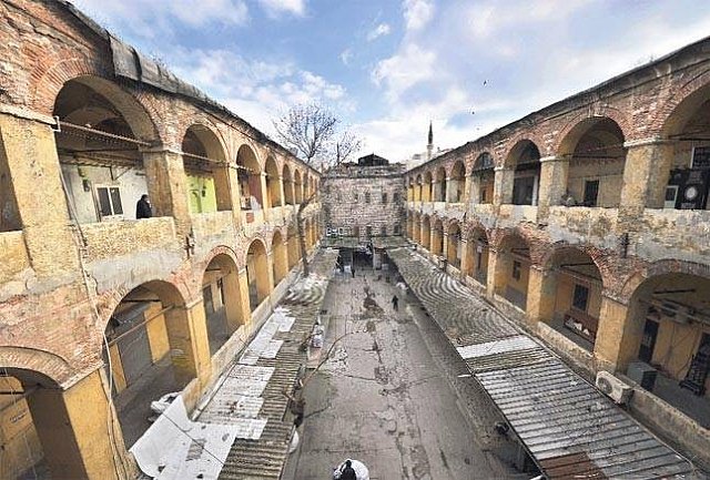 eminonu hanlari yikiliyor sanki isid istanbul da arkitera