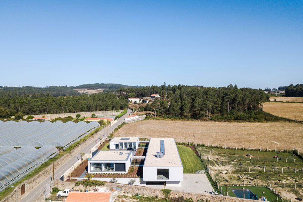 Raulino Silva Arquitecto’tan Kedi ve Köpek Oteli Arkitera