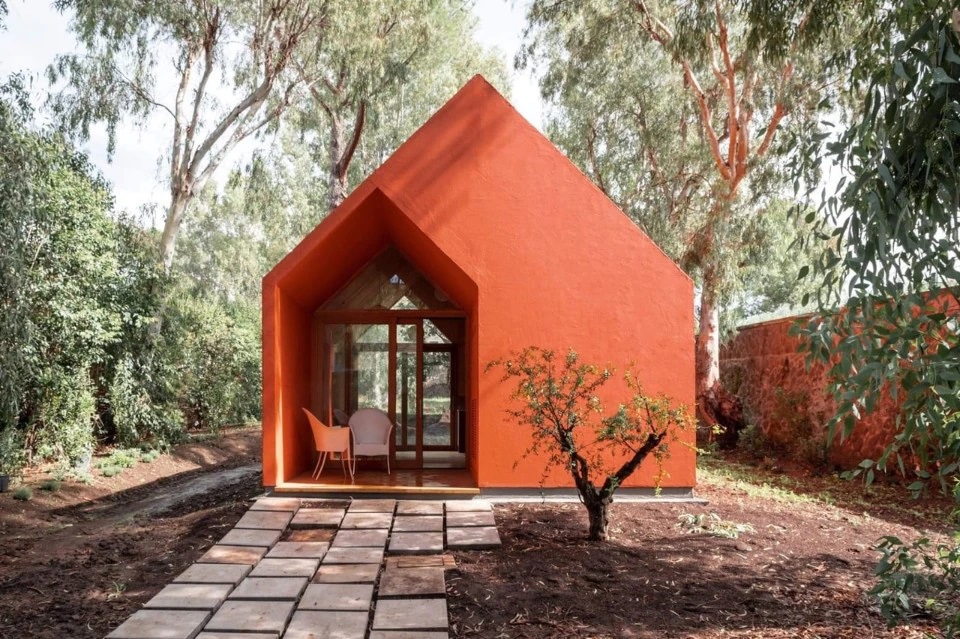 Renzo Piano’dan Mahkumlar İçin Küçük Kırmızı Bir Ev