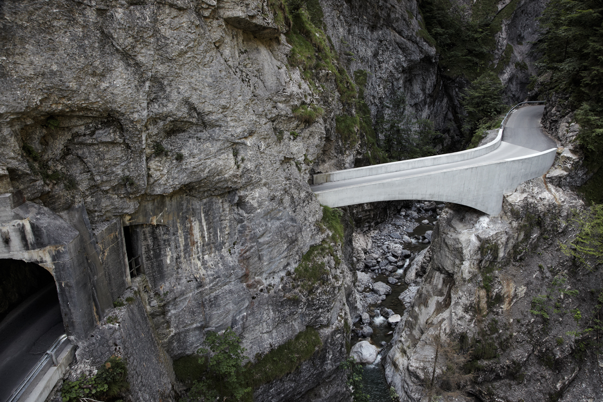 Alpler’deki İki Kasaba Arasında Bir Köprü: Schaufelschlucht Köprüsü